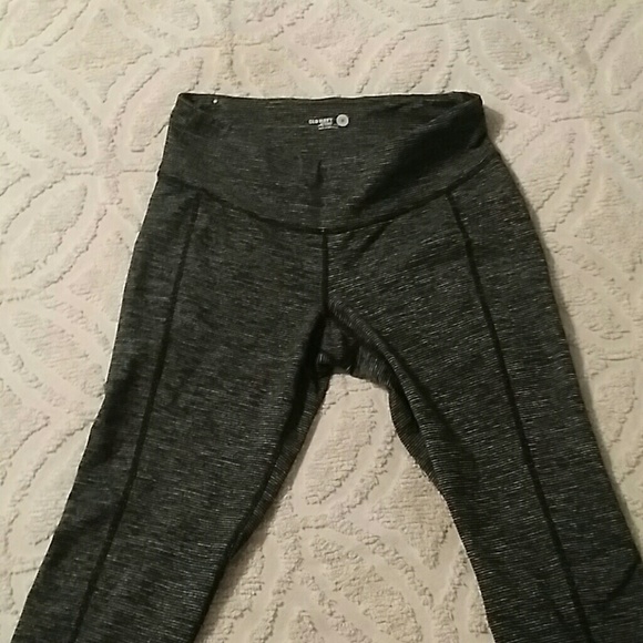 Old Navy yoga pants
