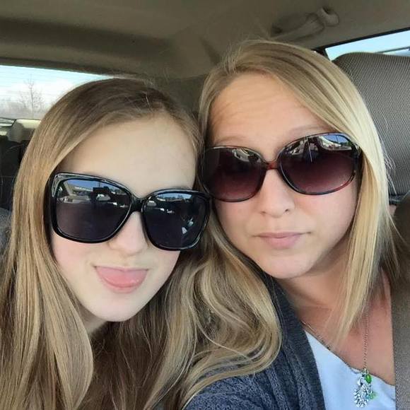 Meet your Posher, Cindy