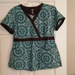 Scrub top Med Couture  size M