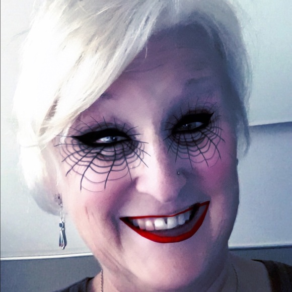 Meet your Posher, Catherine - Picture 3 of 3