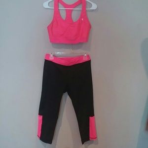 Nwot XL matching sports bra and yoga pants