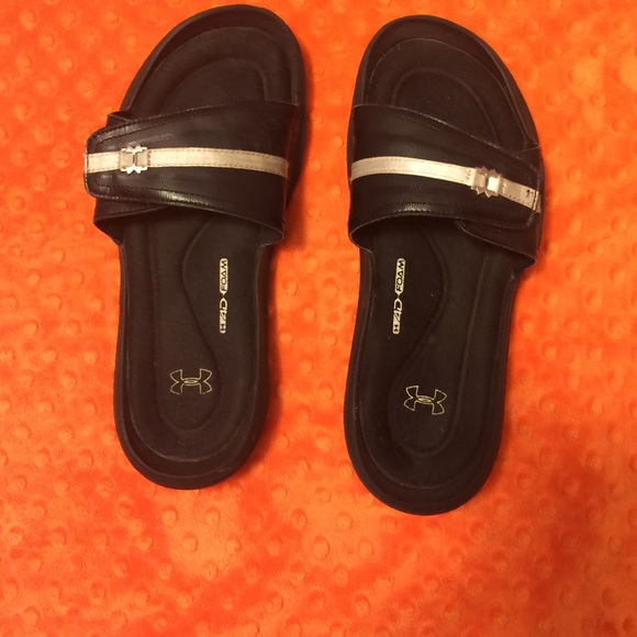 Under Armour flip flop shoes