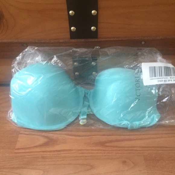 BRAND NEW Victoria Secret Bra