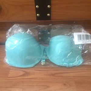 BRAND NEW Victoria Secret Bra