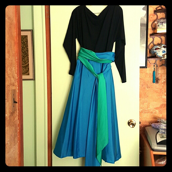 Vintage black and blue long sleeve dress
