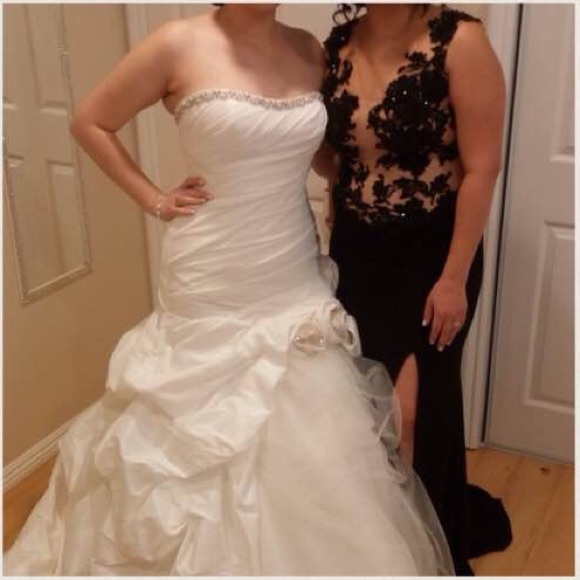 Casablanca wedding gown