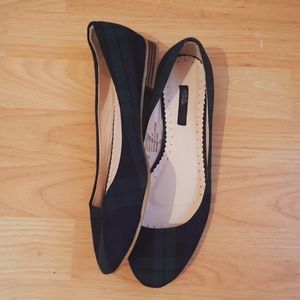 BDG Plaid flats
