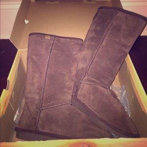 Bearpaw Bianca Tall Boots ❄️