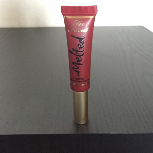 Too Faced Melted Lipstick - Melted Velvet
