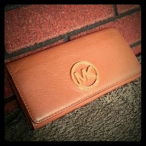 Michael Kors Luggage Fulton Wallet