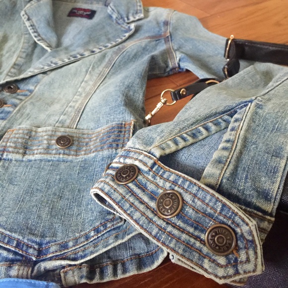 Fitted stretchy Jean Jacket. Sz S