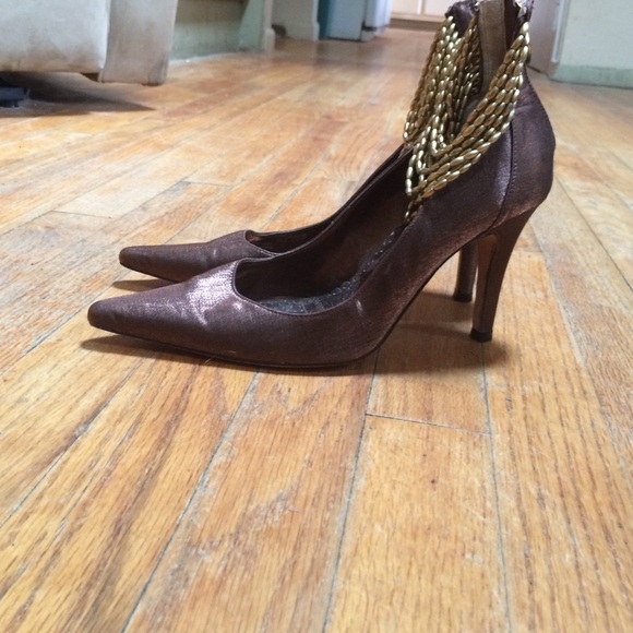 Beautiful Brown Heels - Picture 1 of 4