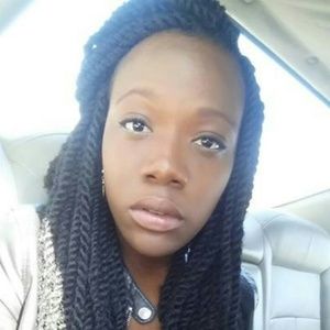 Meet your Posher, Karima