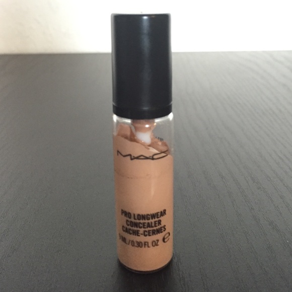 MAC Pro Long Wear Concealer - NW20