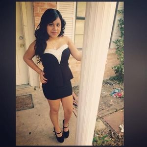 Meet your Posher, Dennise