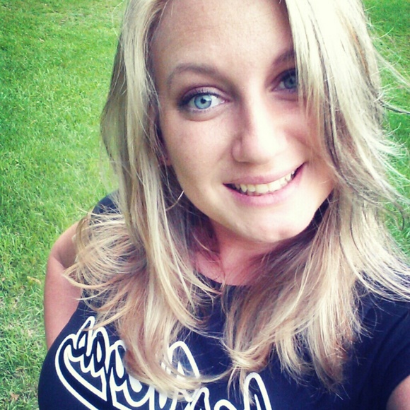 Meet your Posher, Adriana