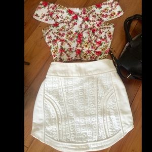 White mini skirt with lace front-CUTE & TRENDY