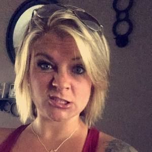 Meet your Posher, Casey