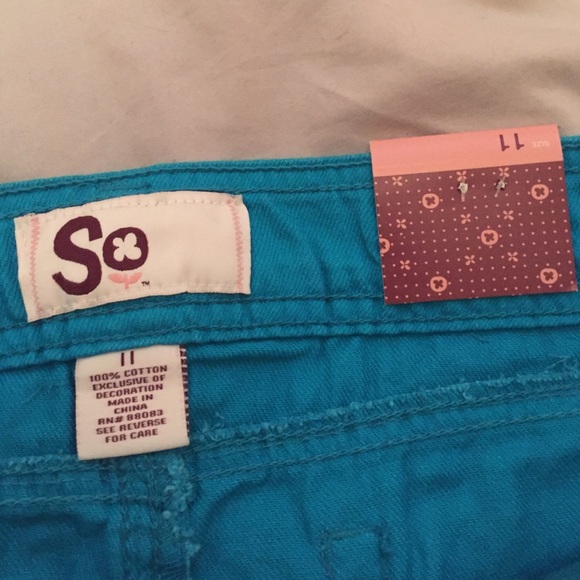 Size 11 - Picture 2 of 4