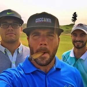 Meet your Posher, Troy