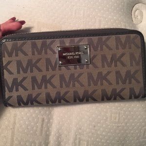 MK wallet