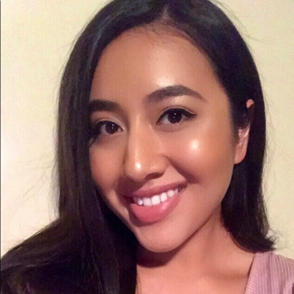 Meet your Posher, Caroline