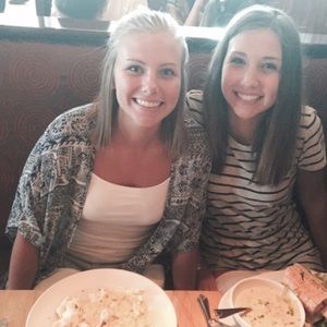 Meet your Posher, Lizzie