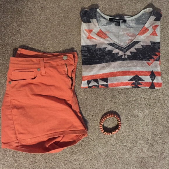 Forever 21 Tops - Tribal print top