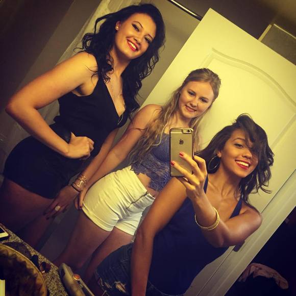 Meet your Posher, Keeli