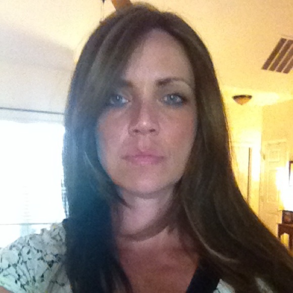 Meet your Posher, Myra