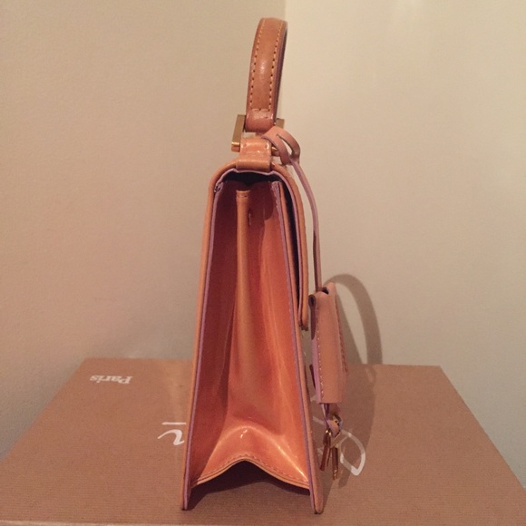 SOLD❗️LouisVuitton Vernis Patent Leather Clutch - Picture 2 of 4