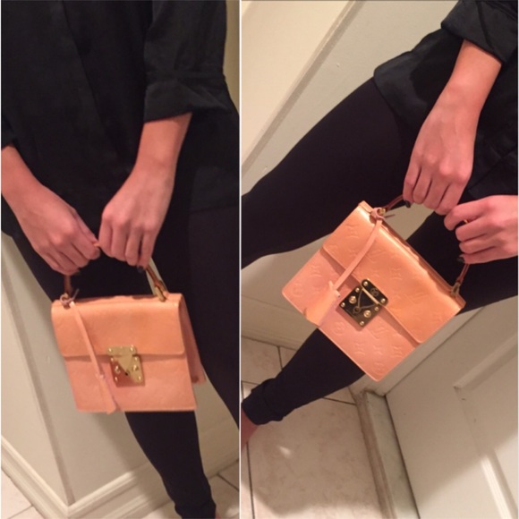 SOLD❗️LouisVuitton Vernis Patent Leather Clutch - Picture 4 of 4