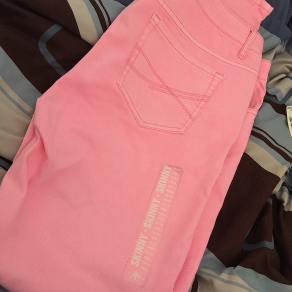 Aeropostale skinny jeans new with tags. 13/14