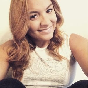 Meet your Posher, Courtney