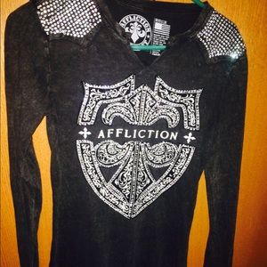 Affliction top