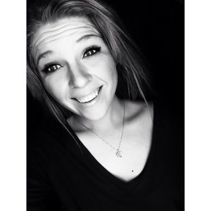 Meet your Posher, Elisa