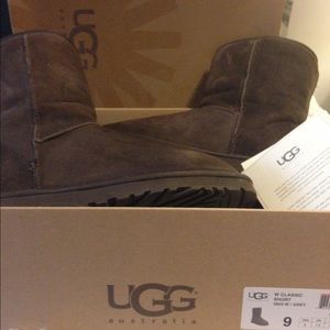 UGG boots women's size 9 classic chocolate brown