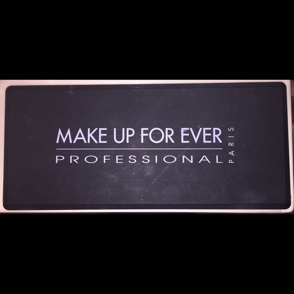 MAKEUP FOREVER PROFESSIONAL palette