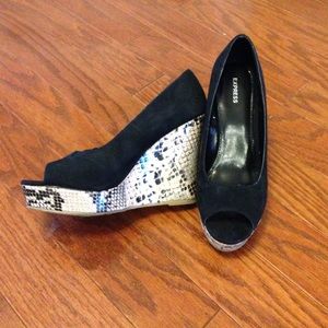 Snakeskin wedges