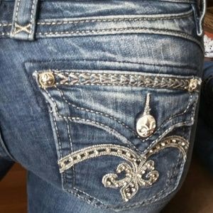 Rock revival sasha flare 27x33