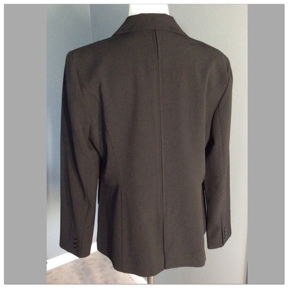 SOLD Must Have -Classic Black Blazer Sz12 - Picture 3 of 3