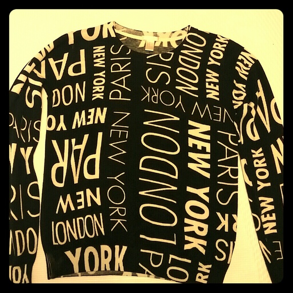Forever 21 Tops - Forever 21 New York Sweater