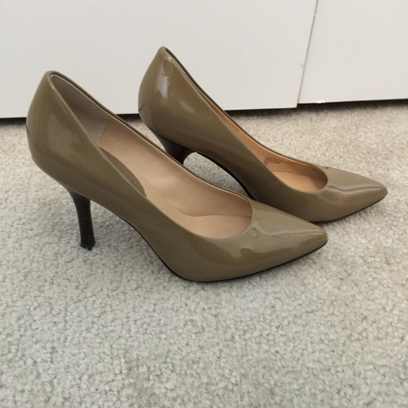 Banana Republic Nude Shoes