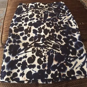 🌸 Ann Taylor Petite Pencil Skirt Size 2 🌸