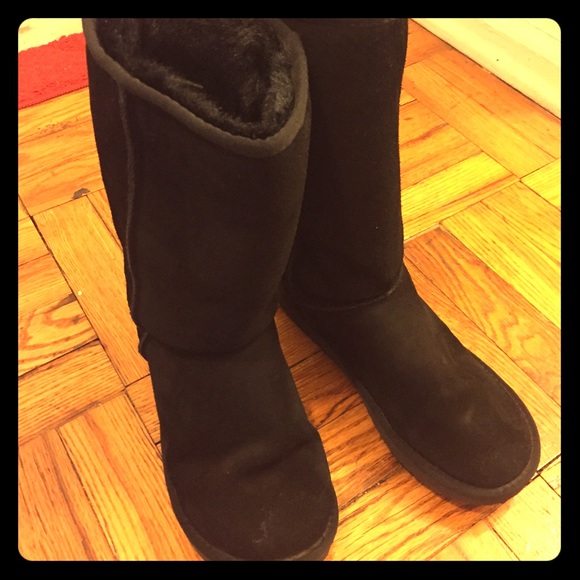 Authentic Ugg Tall boots