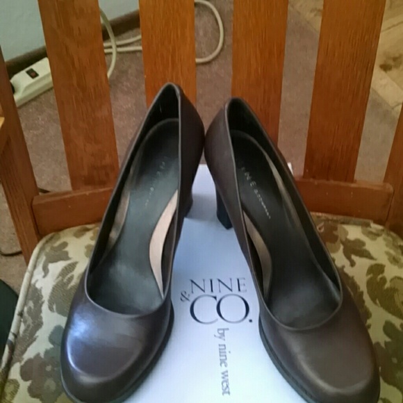 Basic brown pumps for work.