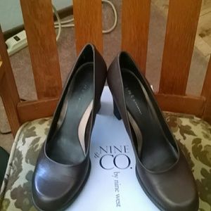 Basic brown pumps for work.