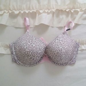 NWT Victoria's Secret Bra - size 36D