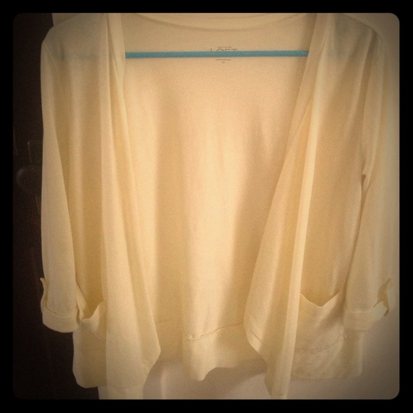 🍁Ann Taylor Loft pale yellow cardigan