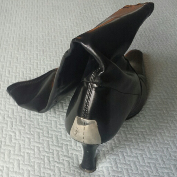 Pre-loved Donald J. Pliner boots